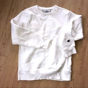 Kids M champion embroidered white Crewneck